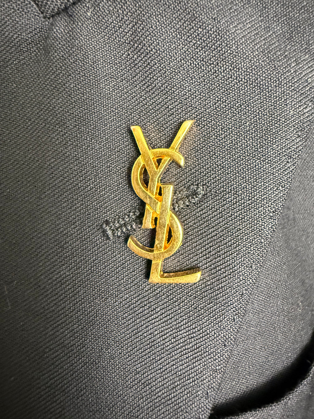 YSL - Golden pin