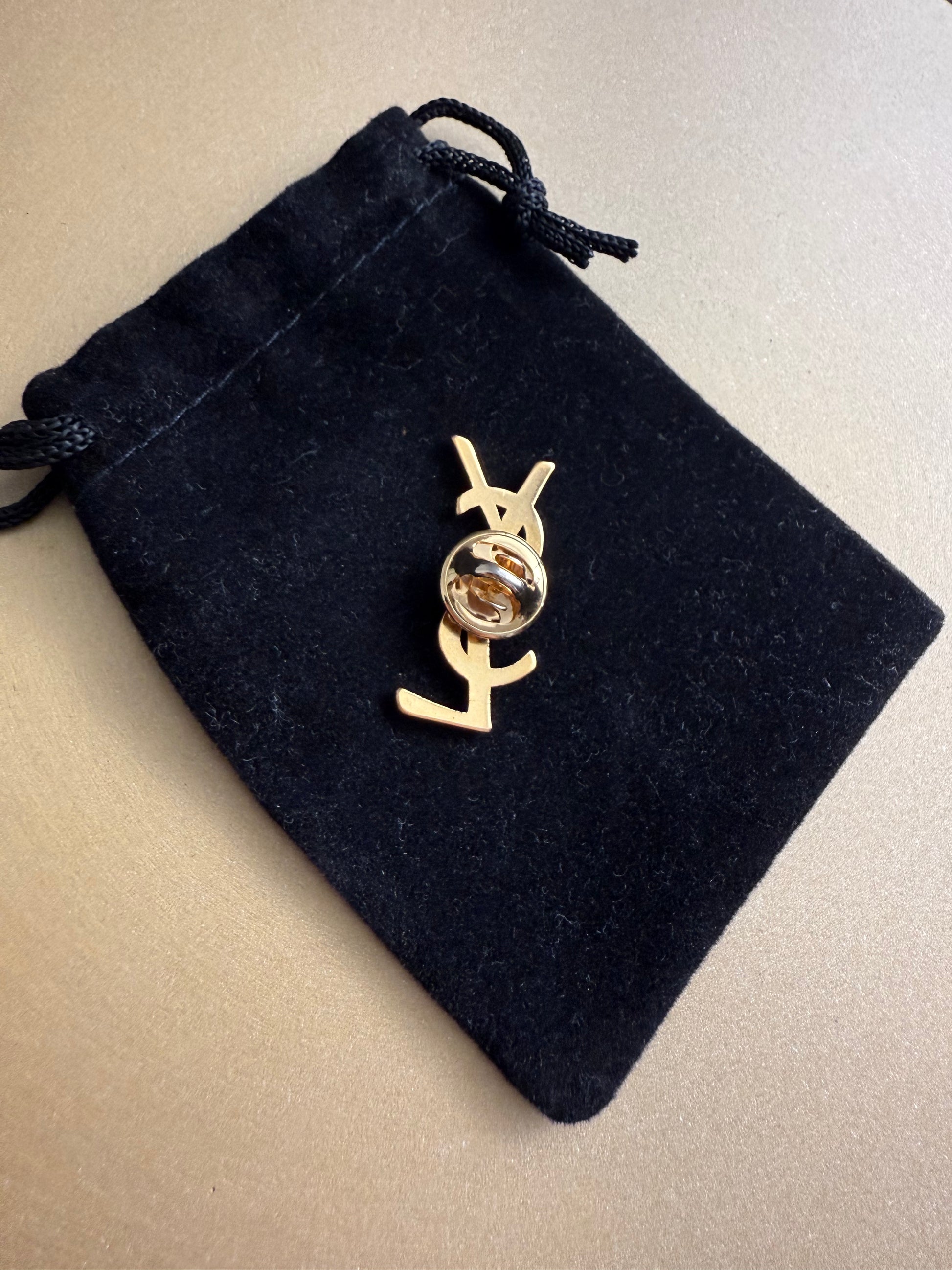 YSL - Golden pin
