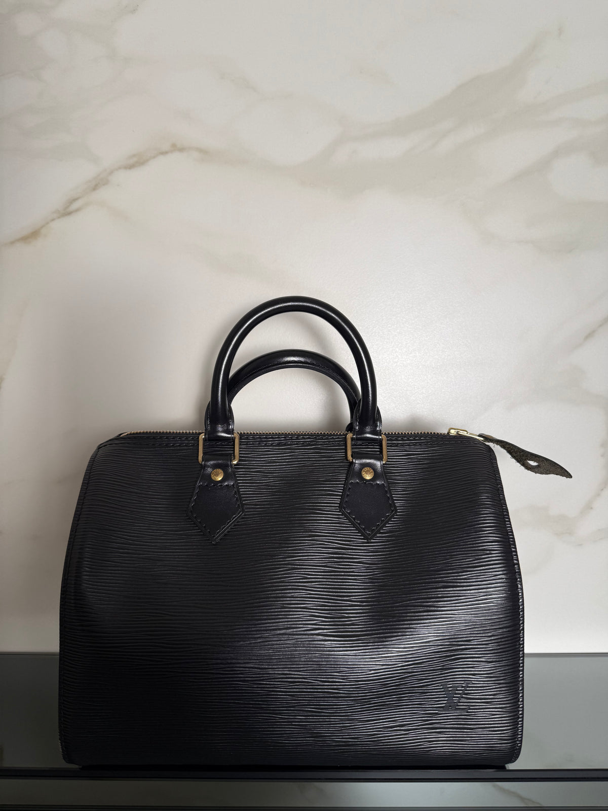 LOUIS VUITTON - Speedy Epi 25 Black