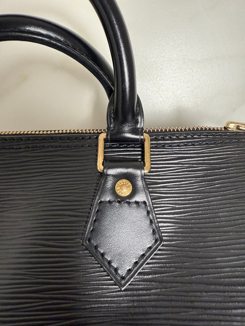 LOUIS VUITTON - Speedy Epi 25 Black