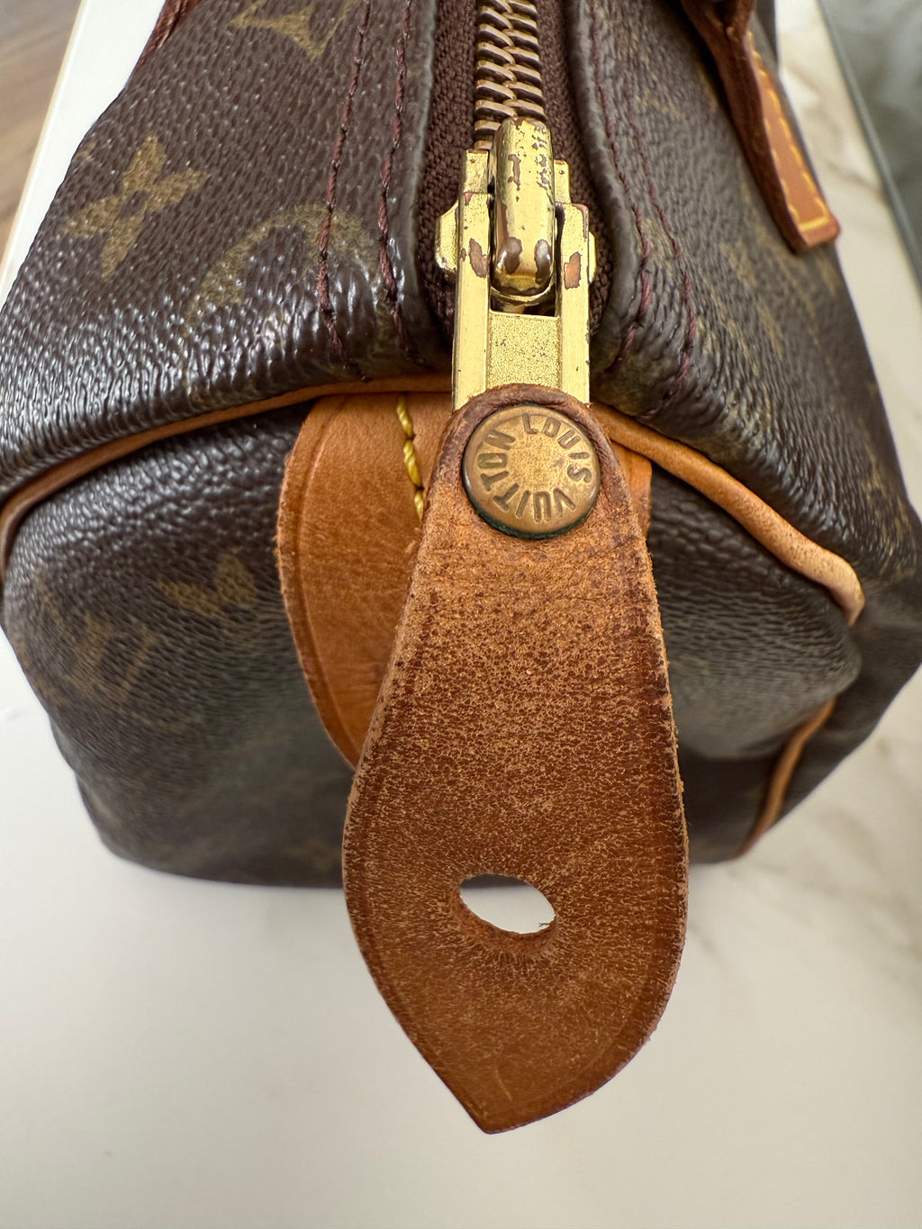 LOUIS VUITTON - Speedy Canvas 25