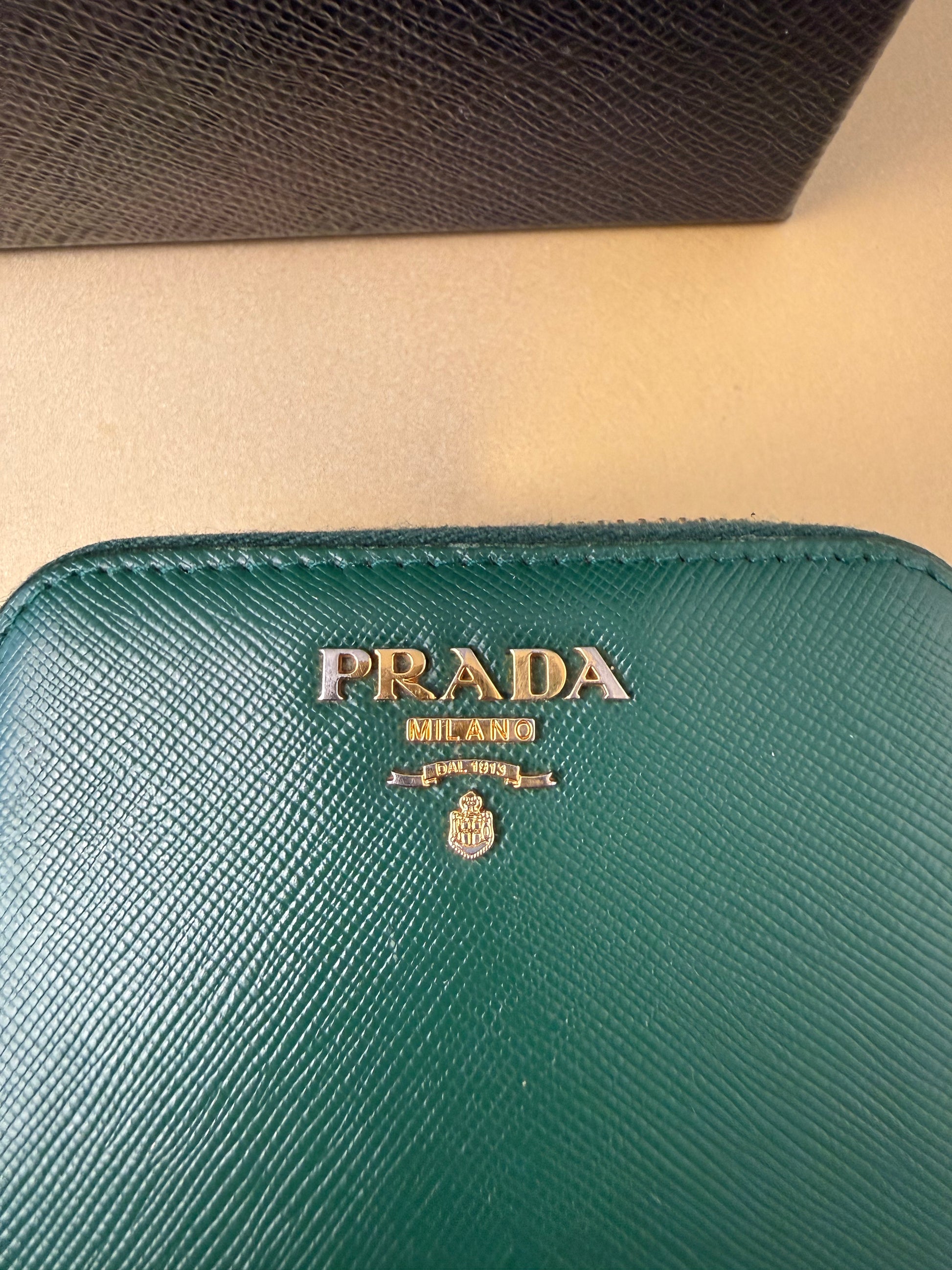 PRADA - Small wallet