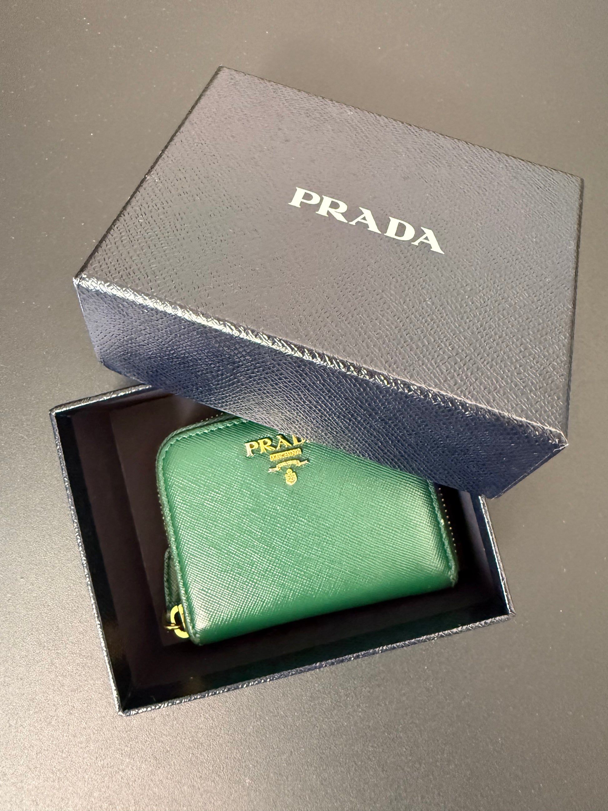 PRADA - Small wallet