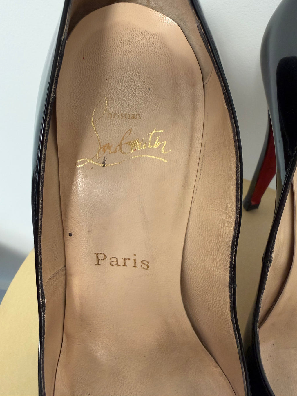CHRISTIAN LOUBOUTIN - Patent leather pumps