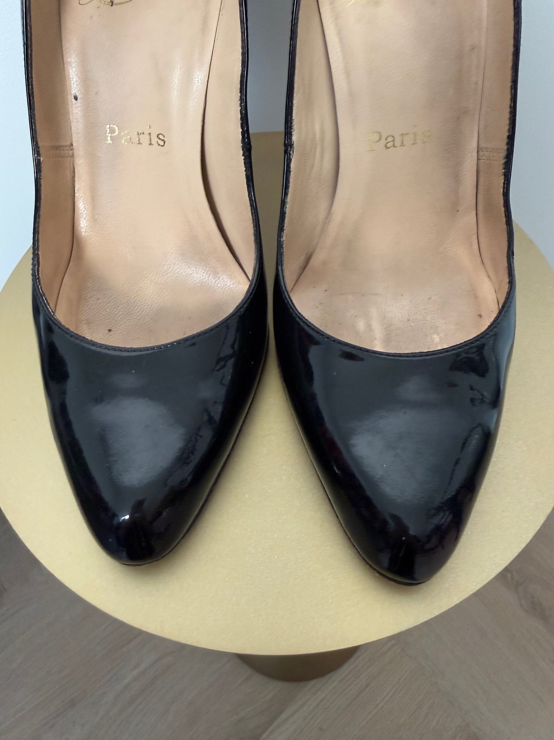 CHRISTIAN LOUBOUTIN - Patent leather pumps