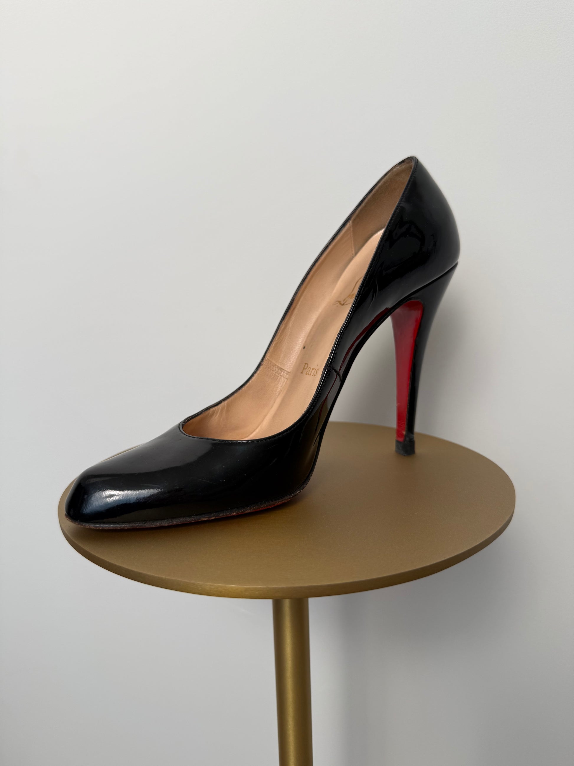 CHRISTIAN LOUBOUTIN - Patent leather pumps
