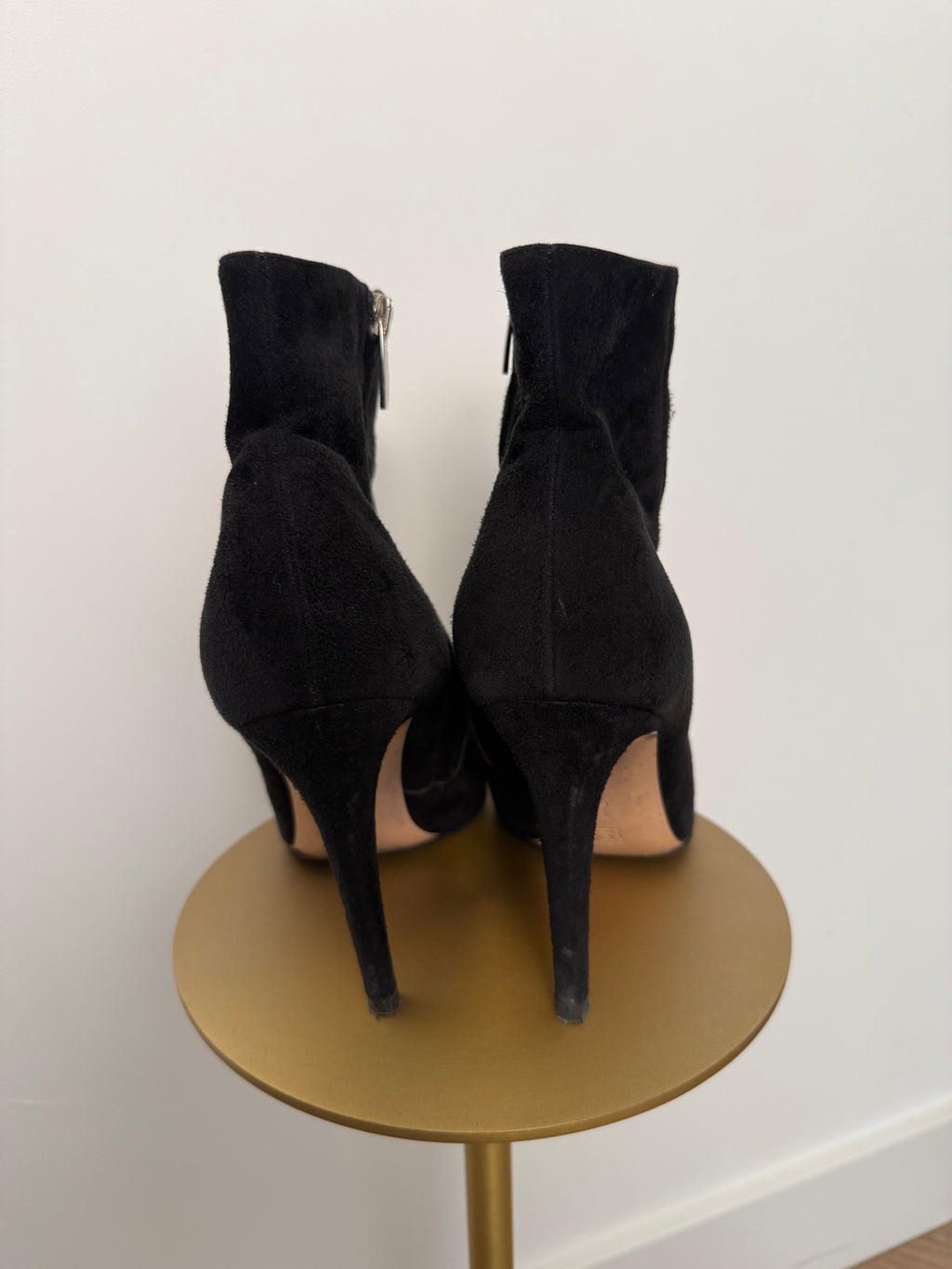 GIANVITO ROSSI - Black suede ankle boots