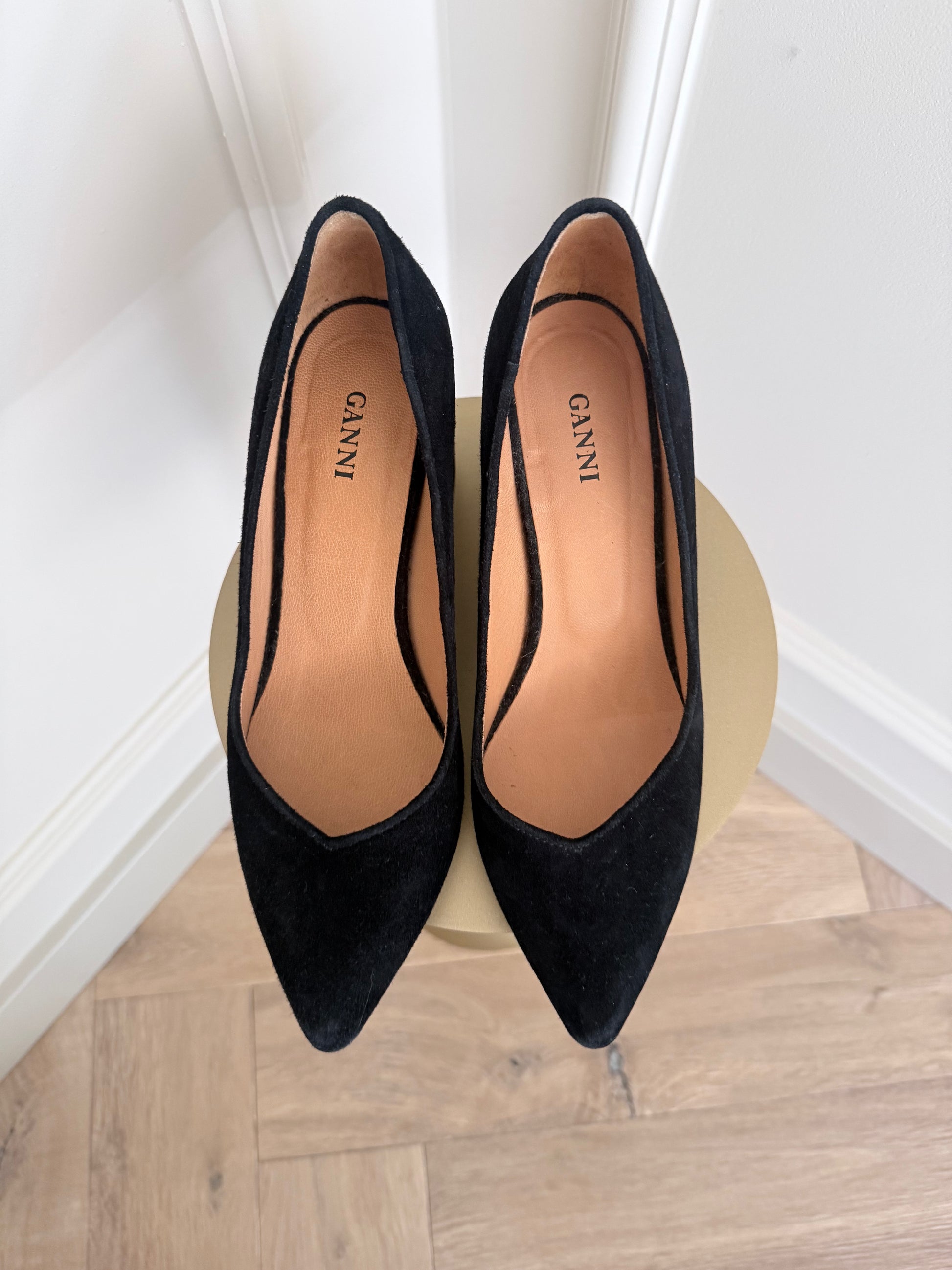 GANNI - Black Suede Pumps