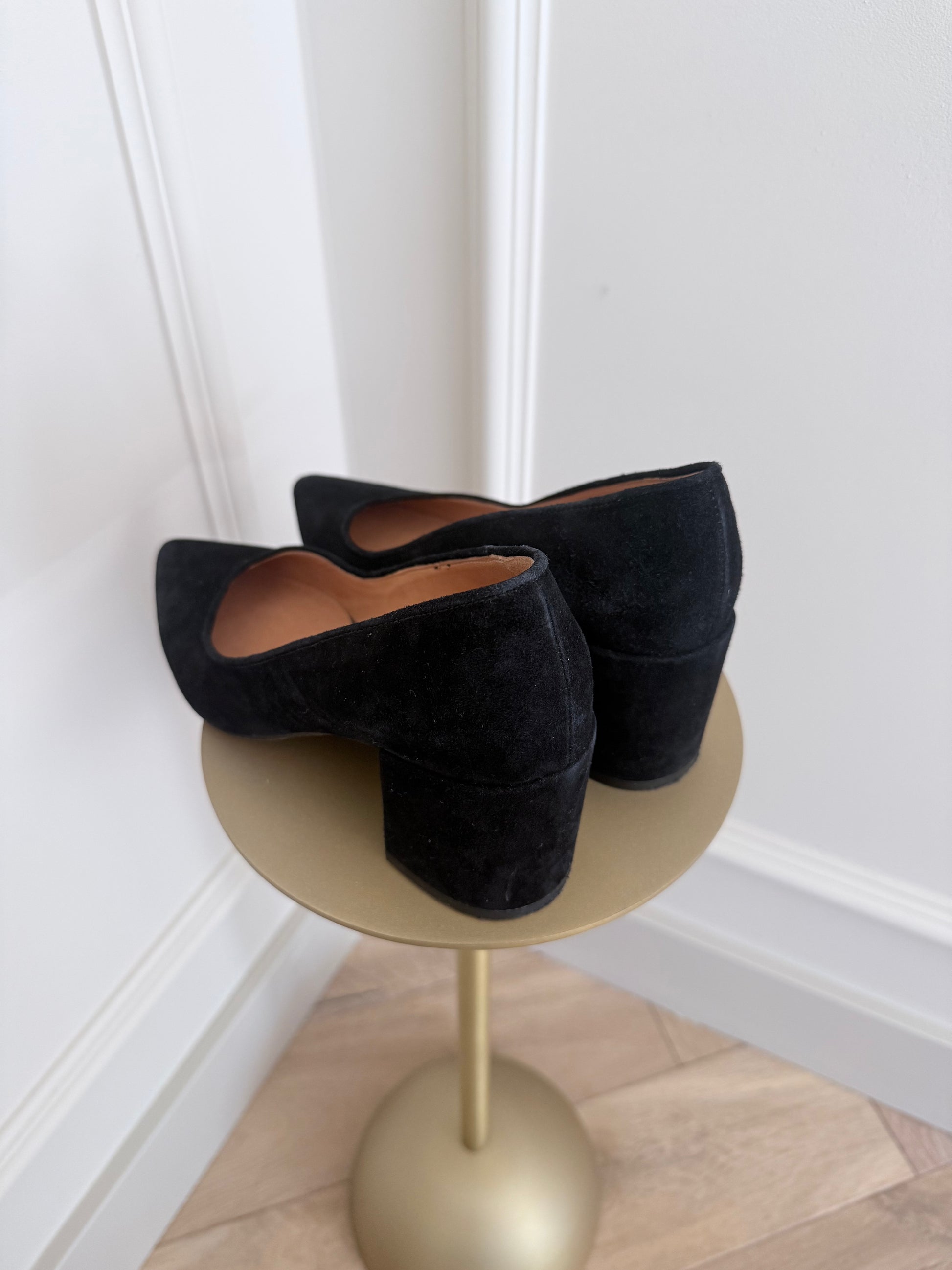 GANNI - Black Suede Pumps