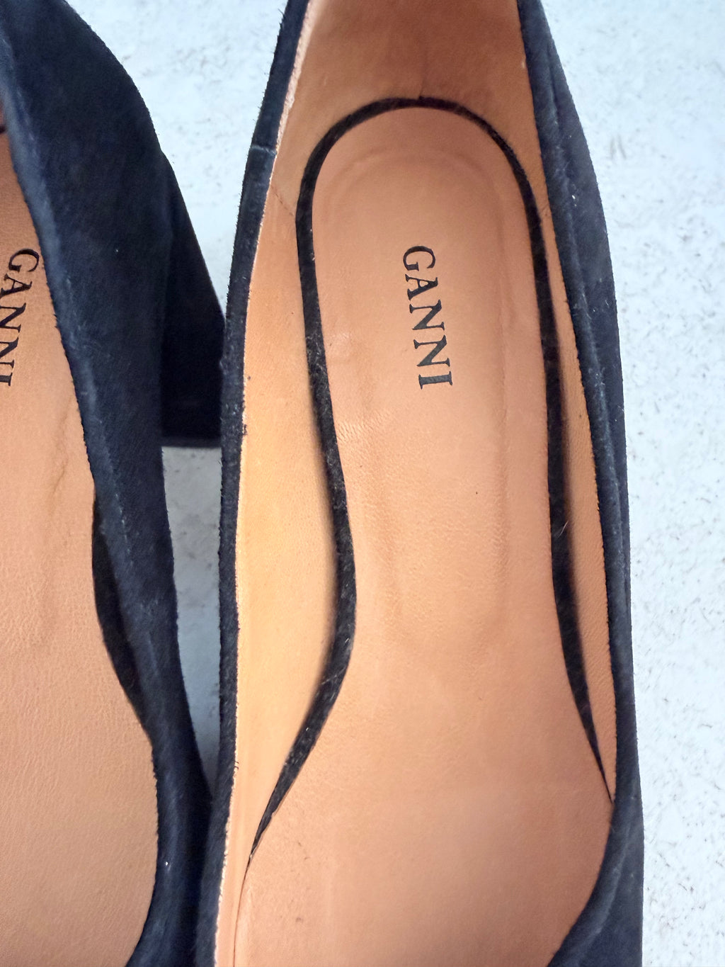 GANNI - Black Suede Pumps